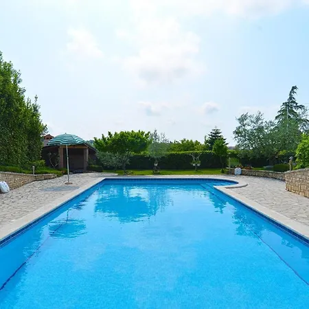 Apartment Fuer 8 Personen Ca 115 Qm In Pula, Istrien Istrische Riviera