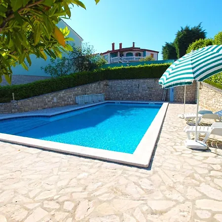 Fuer 8 Personen Ca 115 Qm In Pula, Istrien Istrische Riviera * Pula