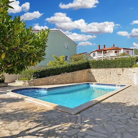 Apartment Fuer 8 Personen Ca 115 Qm In Pula, Istrien Istrische Riviera Pula